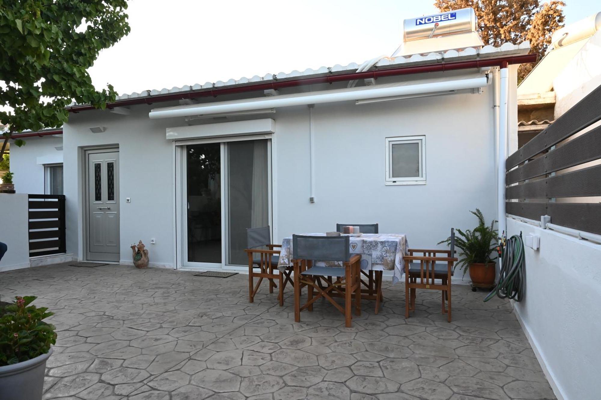 Evita'S Guesthouse Agia Marina Mikrolimanou Экстерьер фото